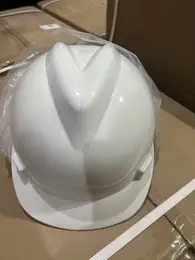 V型安全帽白色(含下巴带)